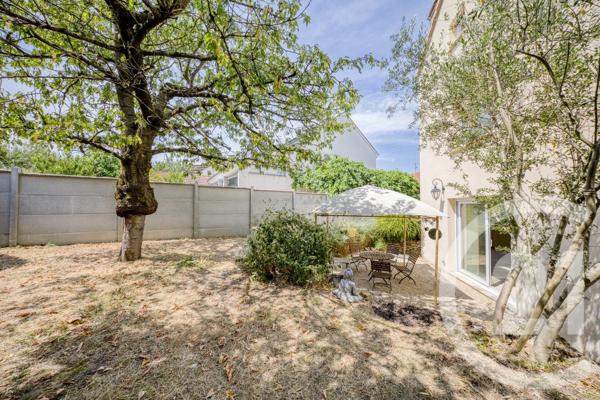 Maison à vendre  5 pièces - 153,71 m 2   VIGNEUX SUR SEINE  - 91
