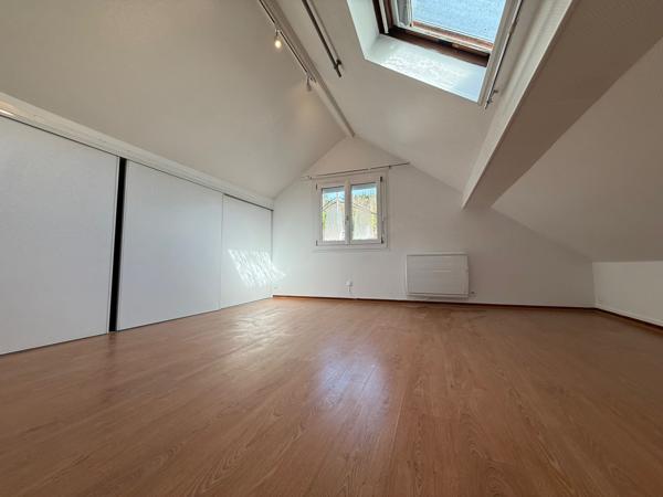 Crécy-la-Chapelle (77580) PETITE MAISON F2 AVEC COURETTE