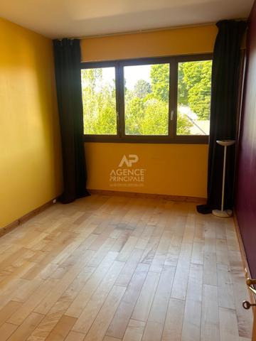 Appartement Maisons Laffitte 5 pièce(s) 111.35 m2 725 000 € **  - Référence  4742