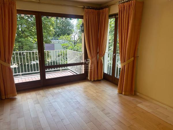 Appartement Maisons Laffitte 5 pièce(s) 111.35 m2 725 000 € **  - Référence  4742
