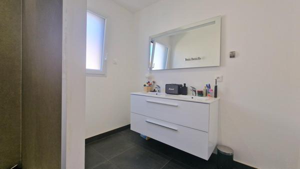 Maison à Montrevault-sur-Èvre, 49600 - 4 pièces 83m²