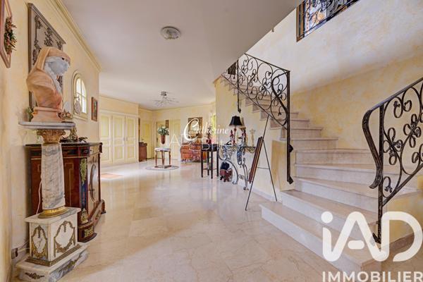 Maison à vendre 7 pièces 297 m² Claye-Souilly