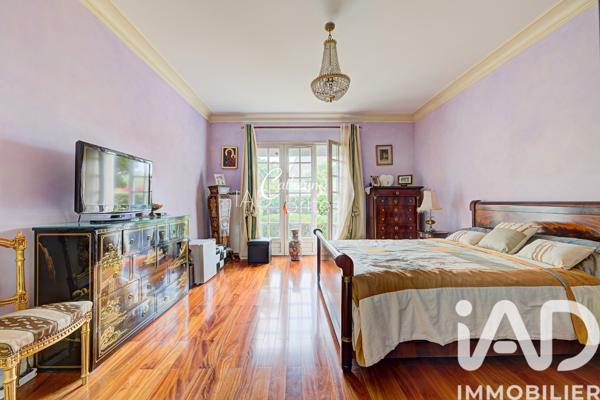 Maison à vendre 7 pièces 297 m² Claye-Souilly