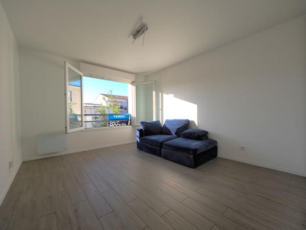 Appartement Romainville 3 pièces avec balcon