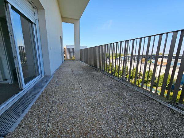 T5 RÉNOVÉ - 4 CHAMBRE 90m² + TERRASSE + DOUBLE PARKING - CERGY LE HAUT