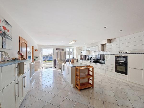 Delme (57590) Maison de 260 m² // Terrain de 452 m² // 4 chambres // DPE C // Terrasse // Jardin