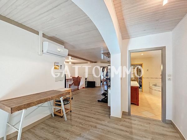 Delme (57590) Maison de 260 m² // Terrain de 452 m² // 4 chambres // DPE C // Terrasse // Jardin