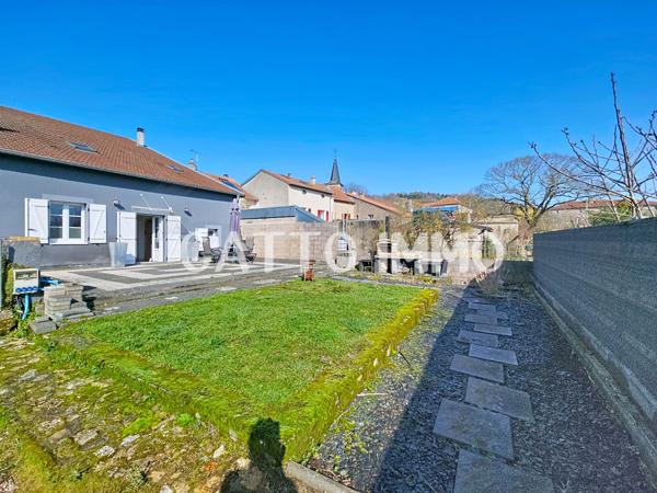 Delme (57590) Maison de 260 m² // Terrain de 452 m² // 4 chambres // DPE C // Terrasse // Jardin