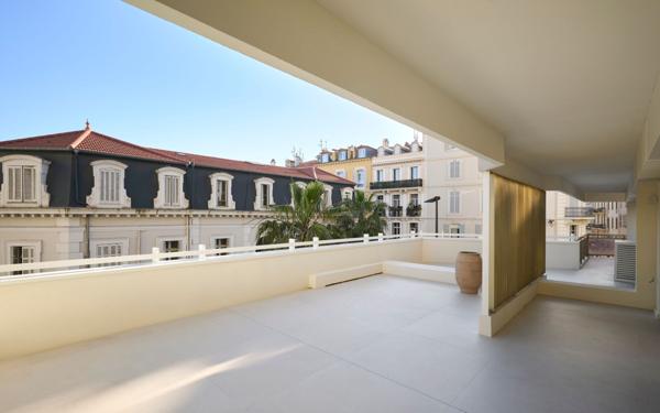 Appartement à vendre    4 pièces • 109,70 m2 Cannes