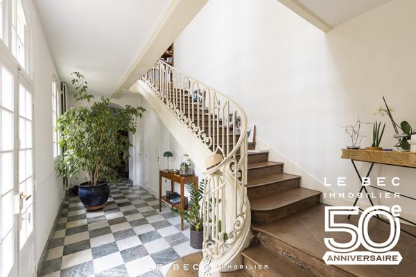 Vaste APPARTEMENT DE CARACTERE Intra Muros de VANNES