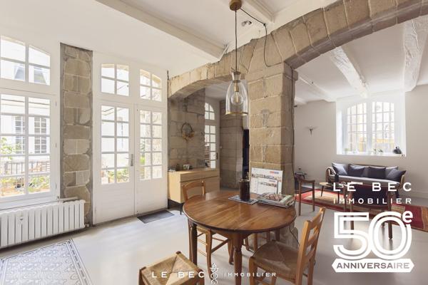 Vaste APPARTEMENT DE CARACTERE Intra Muros de VANNES