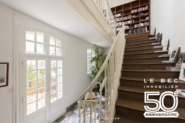 Vaste APPARTEMENT DE CARACTERE Intra Muros de VANNES