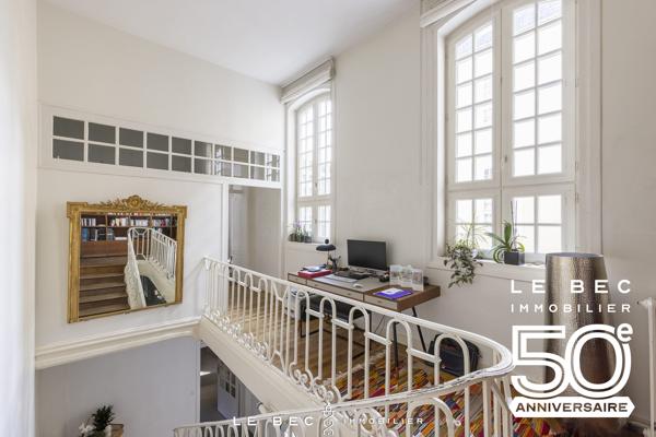 Vaste APPARTEMENT DE CARACTERE Intra Muros de VANNES