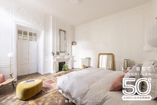 Vaste APPARTEMENT DE CARACTERE Intra Muros de VANNES