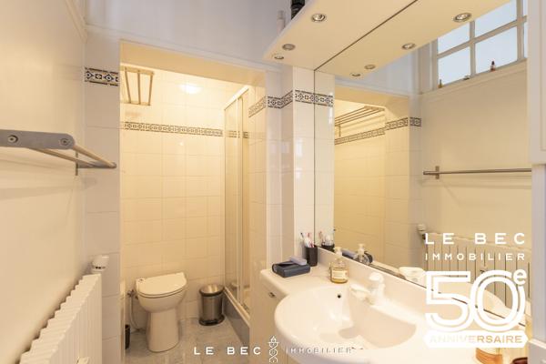 Vaste APPARTEMENT DE CARACTERE Intra Muros de VANNES