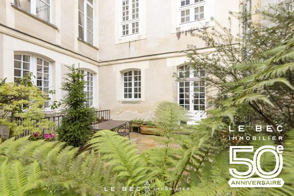 Vaste APPARTEMENT DE CARACTERE Intra Muros de VANNES