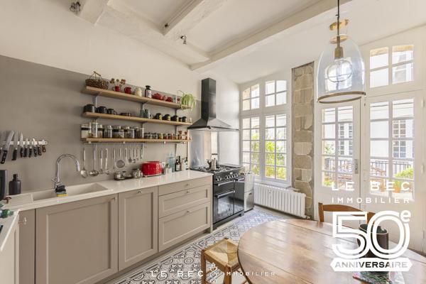 Vaste APPARTEMENT DE CARACTERE Intra Muros de VANNES