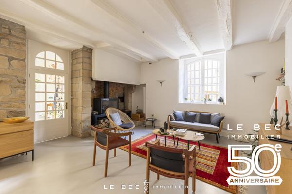 Vaste APPARTEMENT DE CARACTERE Intra Muros de VANNES
