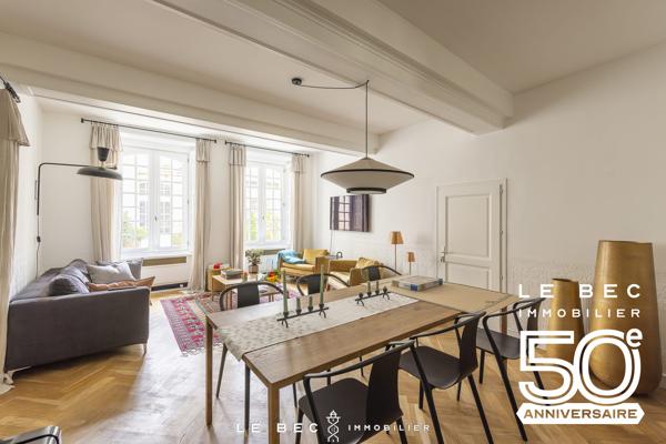 Vaste APPARTEMENT DE CARACTERE Intra Muros de VANNES