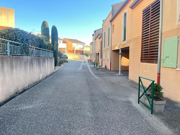 APPARTEMENT TYPE3 DE 68.78 m2 EN REZ DE JARDIN AVEC JARDINET BOX MANOSQUE