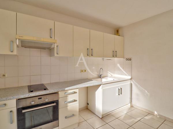 APPARTEMENT TYPE3 DE 68.78 m2 EN REZ DE JARDIN AVEC JARDINET BOX MANOSQUE