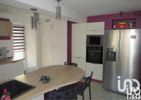 Maison 4 pièces de 80 m² à Bressuire (79300)
