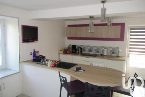 Maison 4 pièces de 80 m² à Bressuire (79300)