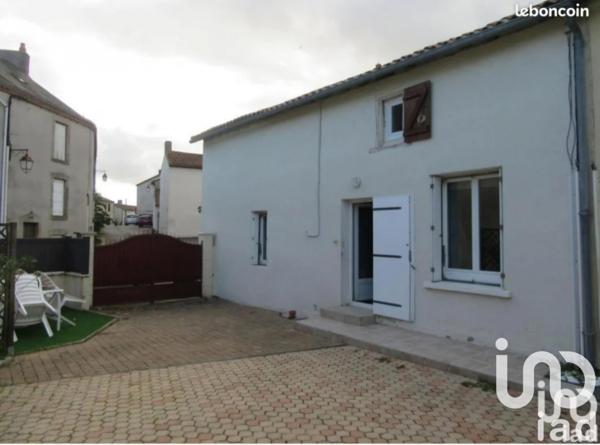 Maison 4 pièces de 80 m² à Bressuire (79300)