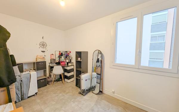 Appartement à vendre    4 pièces • 65,04 m2 Aurillac