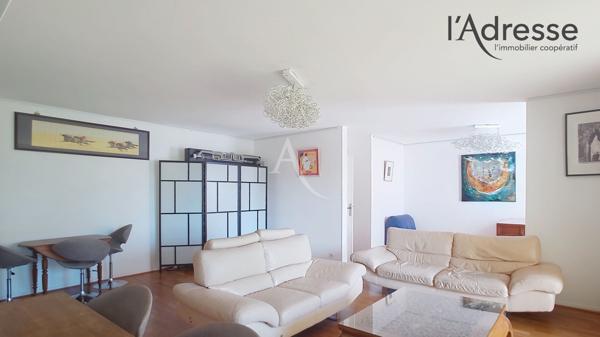 SURESNES limite Puteaux/ Quartier Belvédère Appartement 4 / 5 pièces de 114 m² - Terrasse 8m² - cave et double place de parking