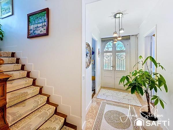 Rare à Rambouillet ! Élégante demeure familiale de 155 m² avec 4 chambres, bureau et jardin de 673 m², à 5 min à pied de la gare et du centre-ville.