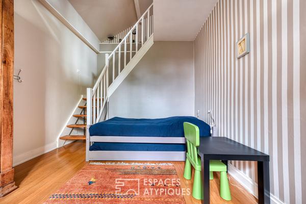 Maison meulière rénovée avec jardin et extensions dans un quartier recherché de Soisy-sur-Seine