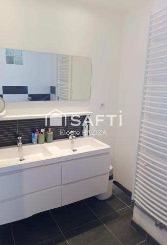 Maison de ville sur la commune de La Peyratte