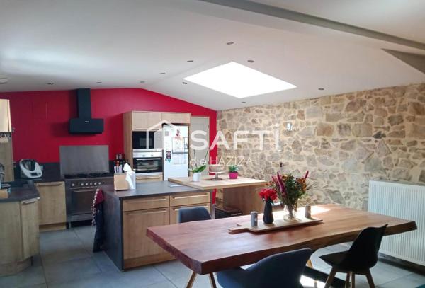 Maison de ville sur la commune de La Peyratte