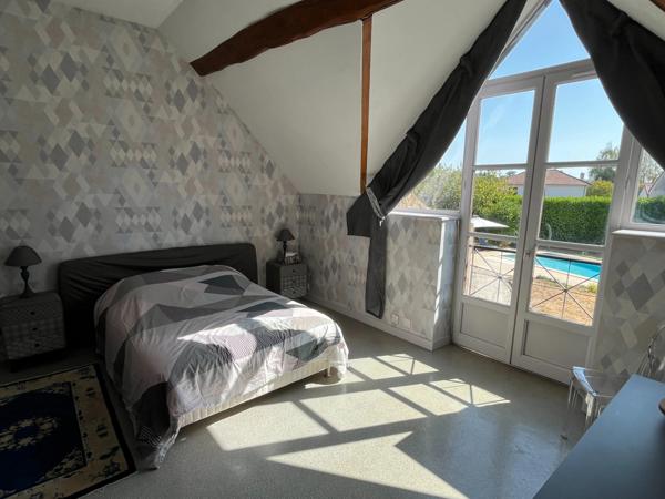 Maison à vendre 10 pièces au coeur de CUISERY (71), avec piscine