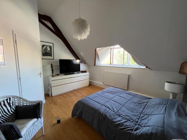 Maison à vendre 10 pièces au coeur de CUISERY (71), avec piscine
