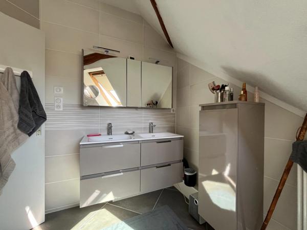 Maison à vendre 10 pièces au coeur de CUISERY (71), avec piscine