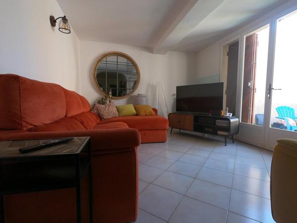 Maison de plain-pied, au calme et proche de tout.