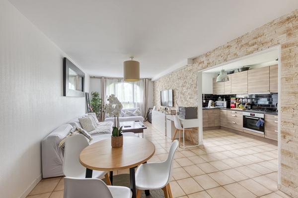 Duplex Noisiel 5 pièce(s) 94.15 m2