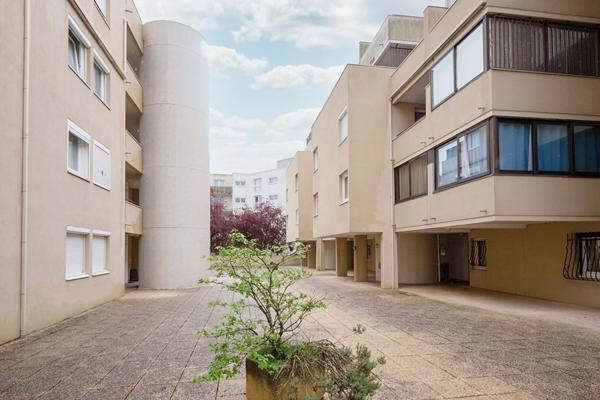Duplex Noisiel 5 pièce(s) 94.15 m2