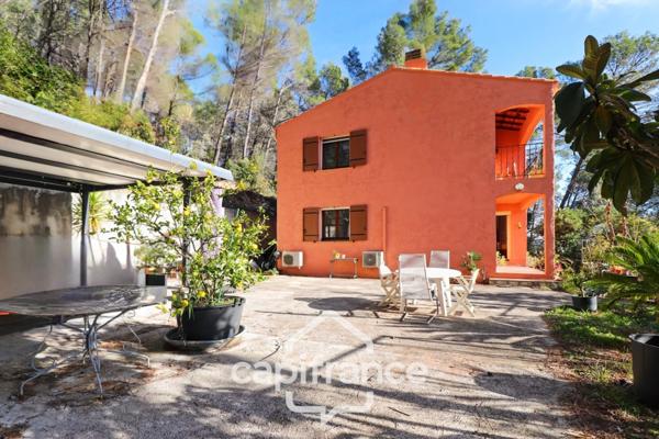 BELGENTIER (83) Maison à vendre 5 pièces + garage sur 6700m² de terrain.