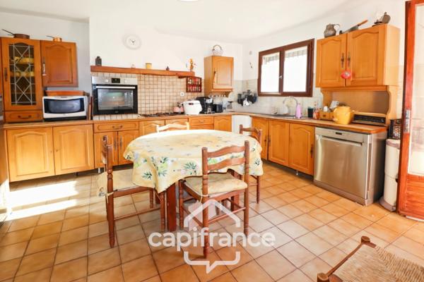 BELGENTIER (83) Maison à vendre 5 pièces + garage sur 6700m² de terrain.