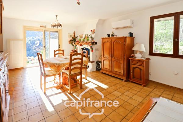 BELGENTIER (83) Maison à vendre 5 pièces + garage sur 6700m² de terrain.