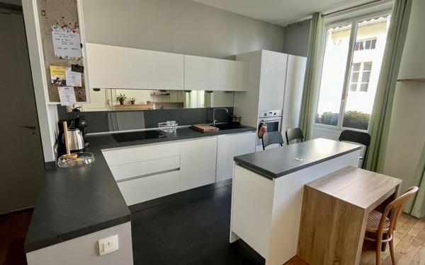 Appartement à louer    2 pièces • 58,27 m2 Lyon 3