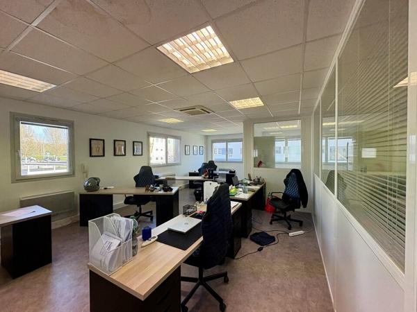 BUREAUX 115 m² - A LOUER- PARC DU GOLF
