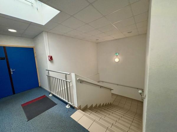 BUREAUX 115 m² - A LOUER- PARC DU GOLF