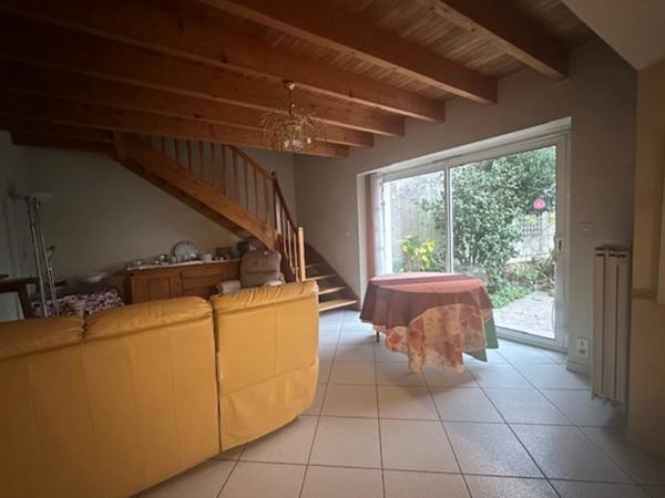 AUBIGNY LES CLOUZEAUX