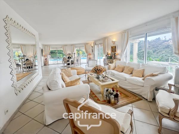 Propriété à vendre 6 pièces LA LONDE LES MAURES (83)- Domaine de Valcros.