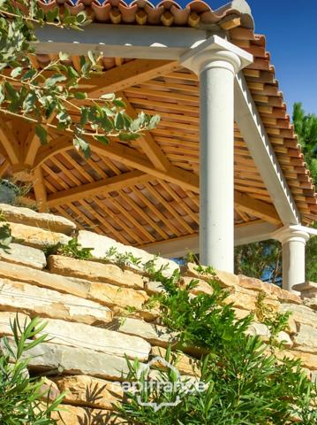 Propriété à vendre 6 pièces LA LONDE LES MAURES (83)- Domaine de Valcros.