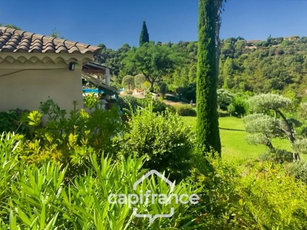 Propriété à vendre 6 pièces LA LONDE LES MAURES (83)- Domaine de Valcros.